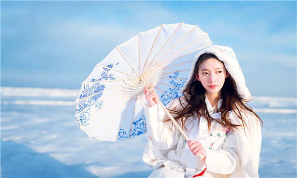 天峨试管代怀生子多少钱一个？助孕之路的费用分析与方案选择
